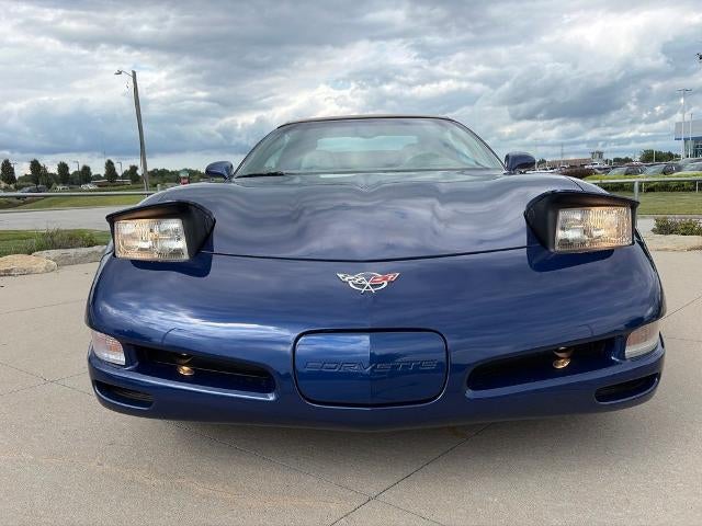 2004 Chevrolet Corvette Base