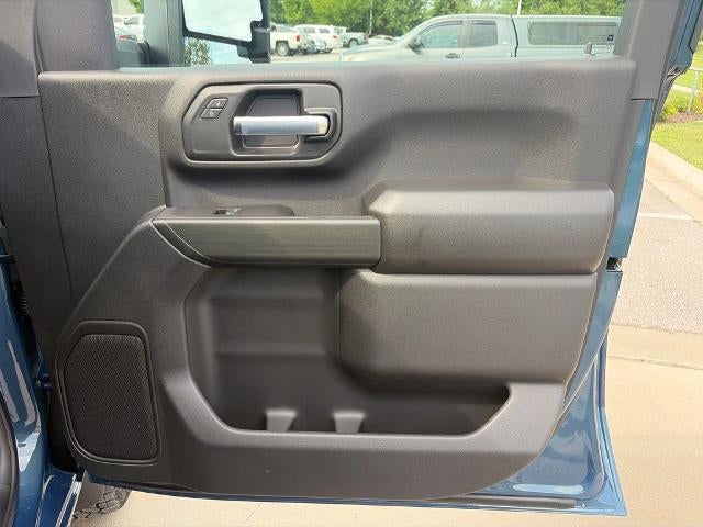 2026 Chevrolet Silverado 2500 HD Crew Cab Standard Box 4-Wheel Drive Custom