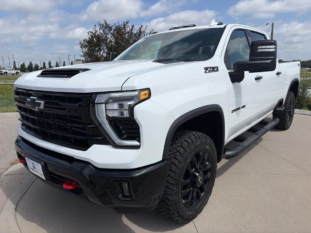 2026 Chevrolet Silverado 2500 HD Crew Cab Standard Box 4-Wheel Drive LTZ