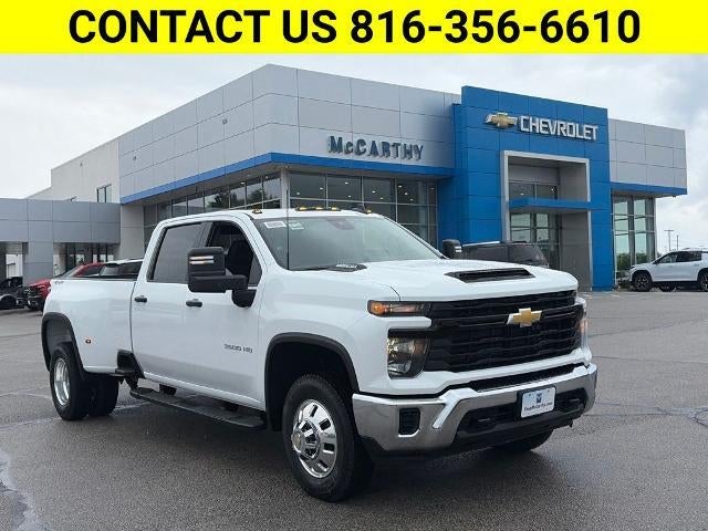 2026 Chevrolet Silverado 3500 HD Crew Cab Long Box 4-Wheel Drive Work Truck