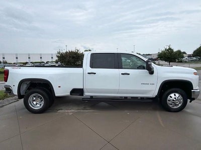2026 Chevrolet Silverado 3500 HD Crew Cab Long Box 4-Wheel Drive Work Truck