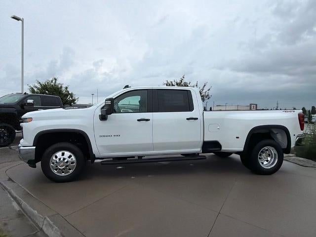 2026 Chevrolet Silverado 3500 HD Crew Cab Long Box 4-Wheel Drive Work Truck