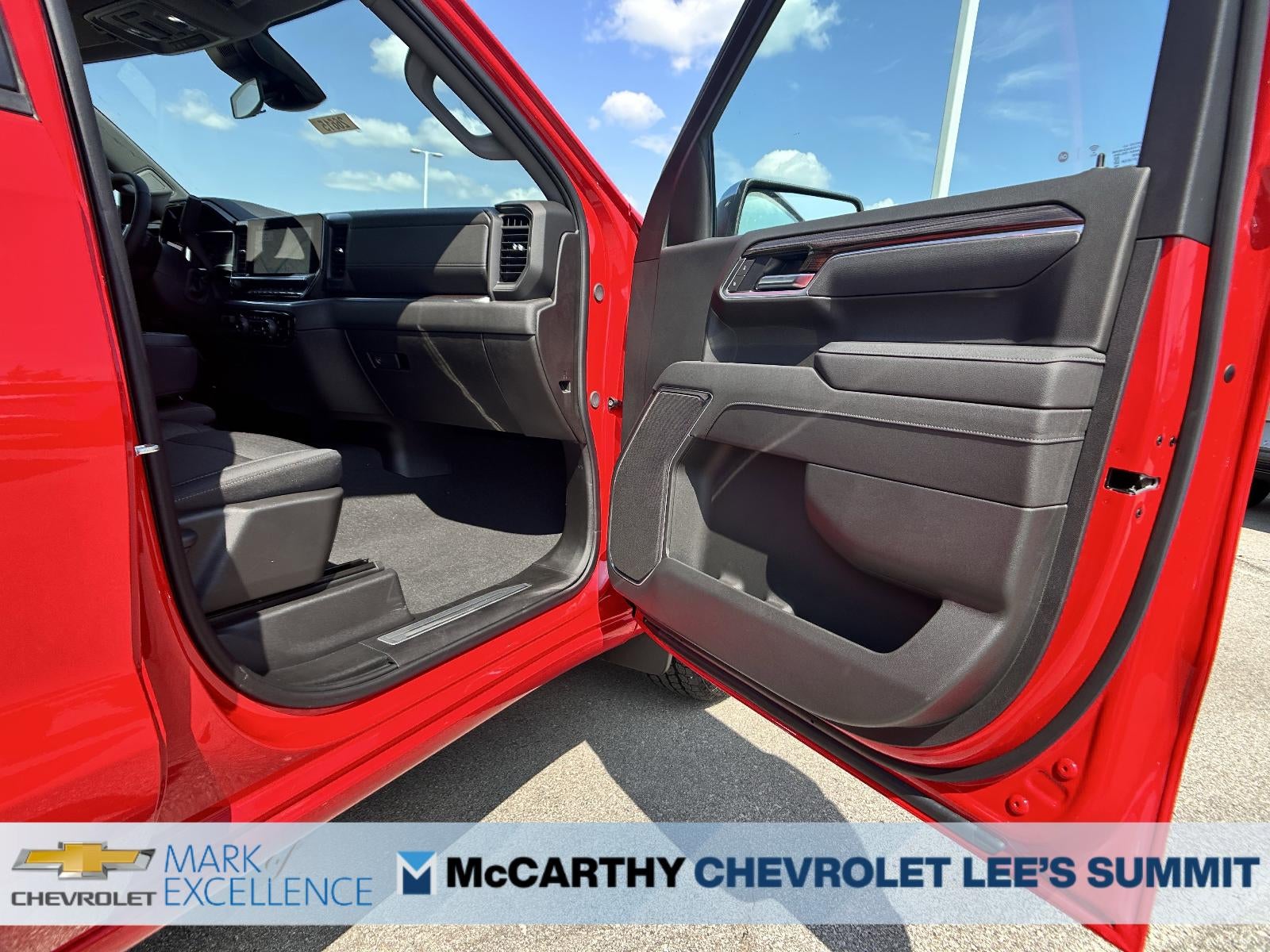 2025 Chevrolet Silverado 1500 Double Cab Standard Box 4-Wheel Drive LT 1LT