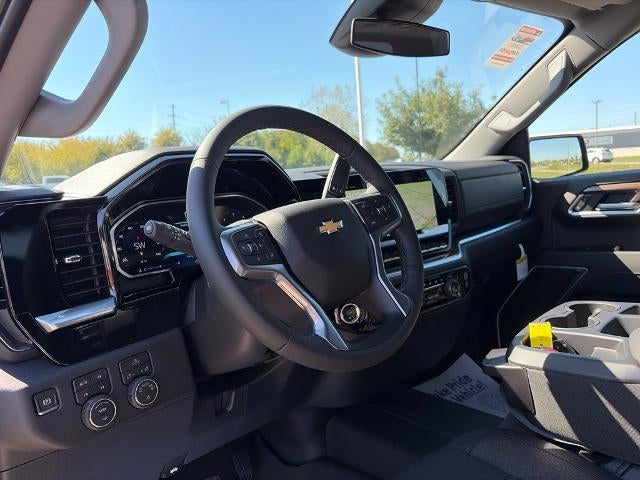 2026 Chevrolet Silverado 1500 Crew Cab Short Box 4-Wheel Drive LT 1LT