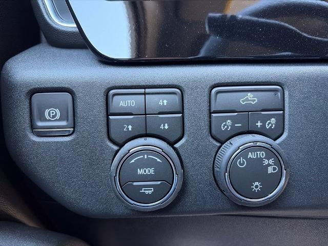 2026 Chevrolet Silverado 1500 Crew Cab Short Box 4-Wheel Drive LT 1LT