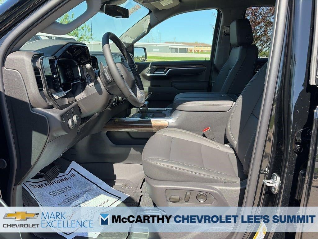 2026 Chevrolet Silverado 1500 Crew Cab Short Box 4-Wheel Drive RST