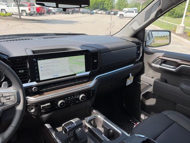 2026 Chevrolet Silverado 1500 Crew Cab Short Box 4-Wheel Drive RST