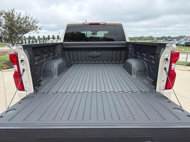 2026 Chevrolet Silverado 1500 Crew Cab Short Box 4-Wheel Drive RST