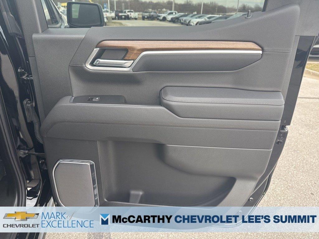 2026 Chevrolet Silverado 1500 Crew Cab Short Box 4-Wheel Drive High Country