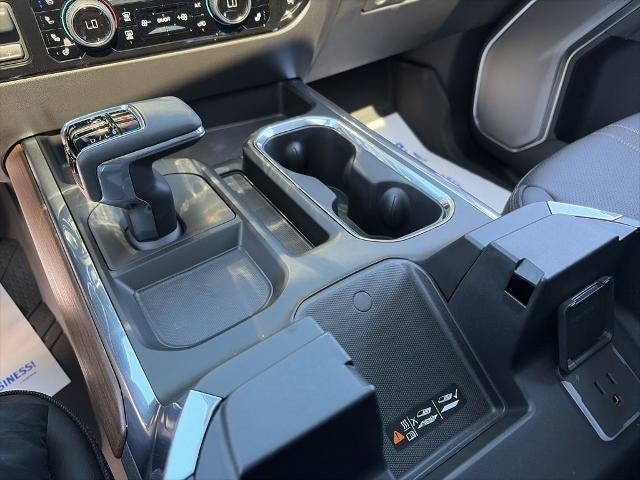 2026 Chevrolet Silverado 1500 Crew Cab Short Box 4-Wheel Drive High Country
