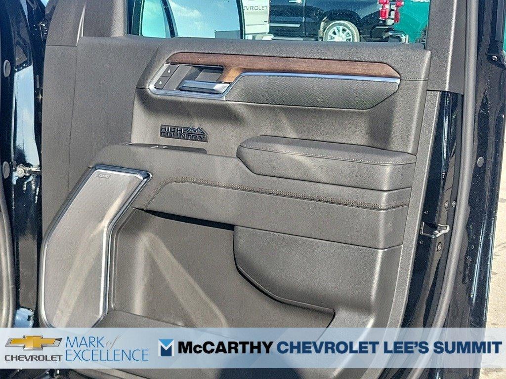 2026 Chevrolet Silverado 1500 Crew Cab Short Box 4-Wheel Drive High Country