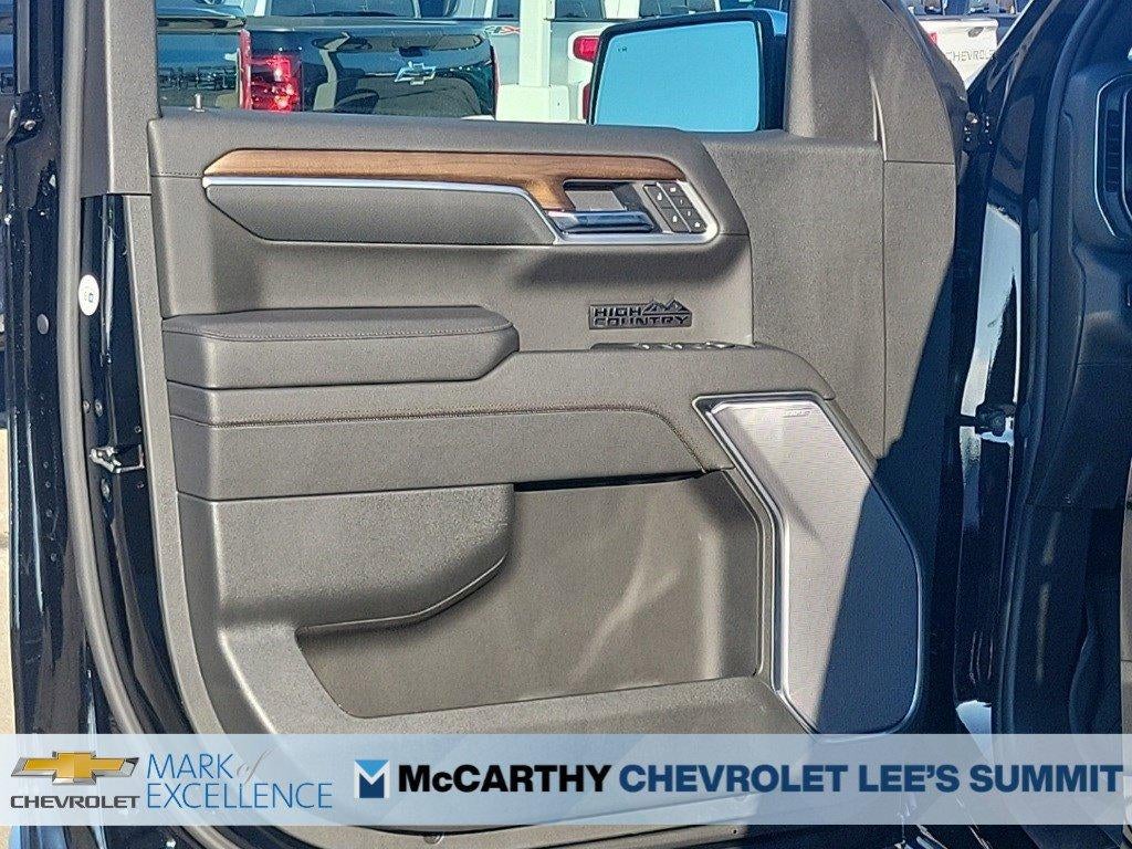 2026 Chevrolet Silverado 1500 Crew Cab Short Box 4-Wheel Drive High Country