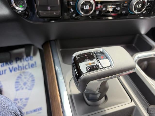 2026 Chevrolet Silverado 1500 Crew Cab Short Box 4-Wheel Drive High Country