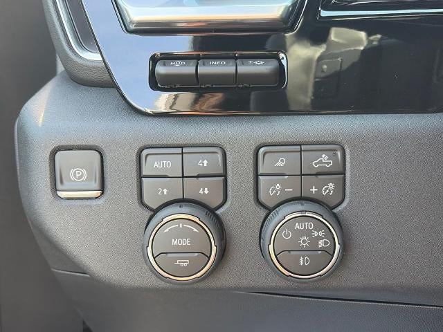 2026 Chevrolet Silverado 1500 Crew Cab Short Box 4-Wheel Drive High Country