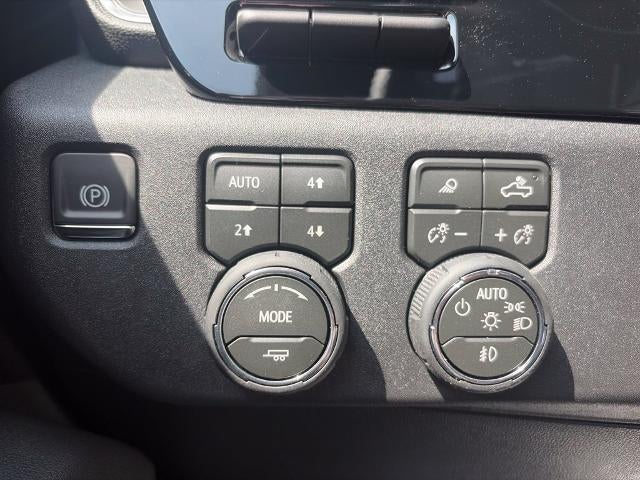 2026 Chevrolet Silverado 1500 Crew Cab Short Box 4-Wheel Drive High Country