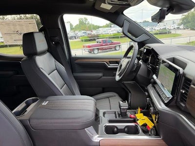 2026 Chevrolet Silverado 1500 Crew Cab Short Box 4-Wheel Drive High Country