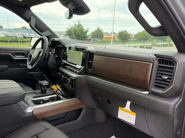 2026 Chevrolet Silverado 1500 Crew Cab Short Box 4-Wheel Drive High Country