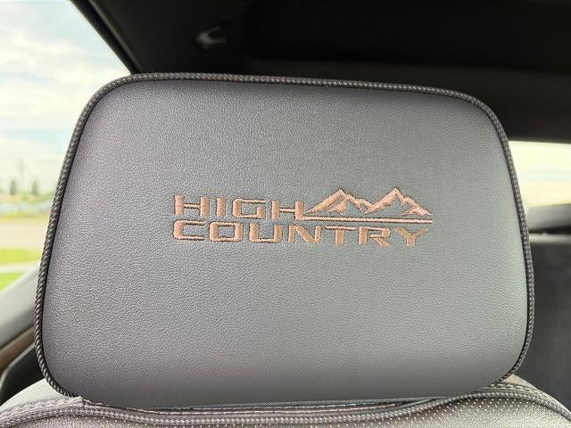 2026 Chevrolet Silverado 1500 Crew Cab Short Box 4-Wheel Drive High Country