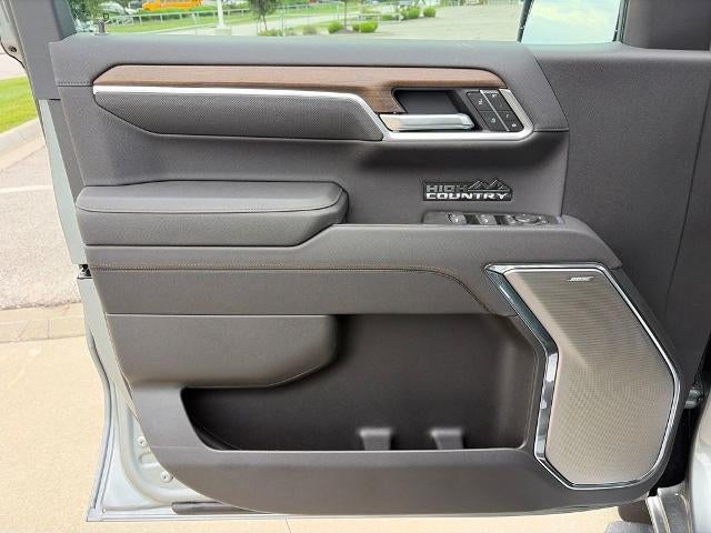 2026 Chevrolet Silverado 1500 Crew Cab Short Box 4-Wheel Drive High Country
