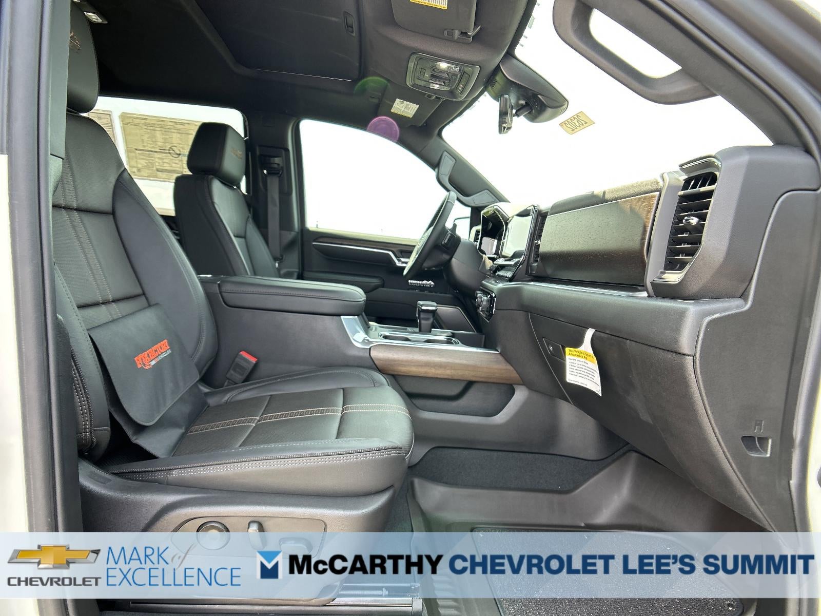 2025 Chevrolet Silverado 1500 Crew Cab Short Box 4-Wheel Drive High Country