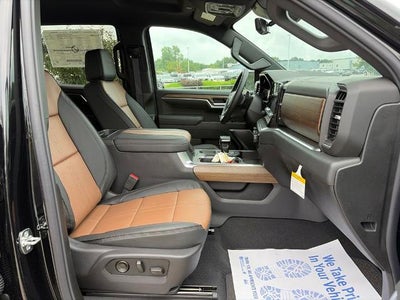 2026 Chevrolet Silverado 1500 Crew Cab Short Box 4-Wheel Drive High Country