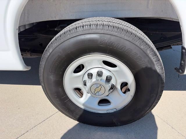 2025 Chevrolet Express Cargo Base