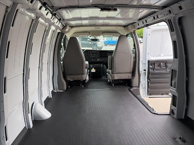 2026 Chevrolet Express Cargo 2500 Extended Wheelbase Rear-Wheel Drive