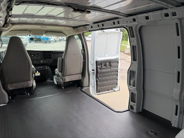 2026 Chevrolet Express Cargo 2500 Extended Wheelbase Rear-Wheel Drive