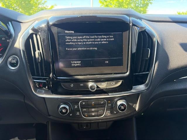 2022 Chevrolet Traverse LT Cloth