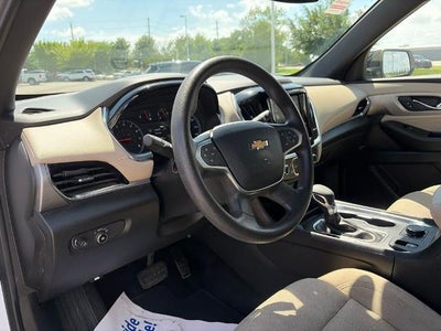 2023 Chevrolet Traverse LS