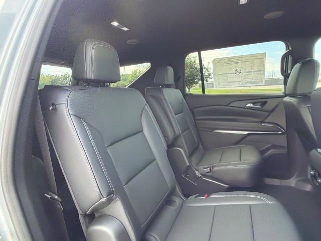 2027 Chevrolet Traverse LT w/2LT