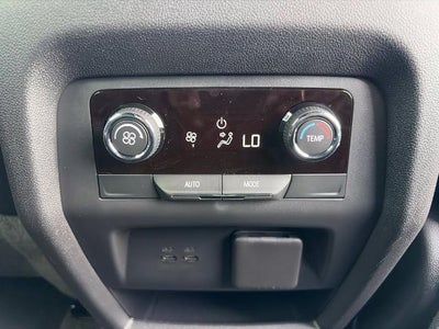 2027 Chevrolet Traverse LT w/2LT