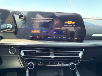 2027 Chevrolet Traverse LT w/2LT