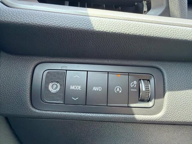 2027 Chevrolet Traverse LT w/2LT