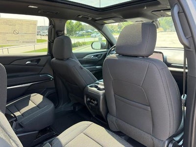 2027 Chevrolet Traverse LT w/2LT