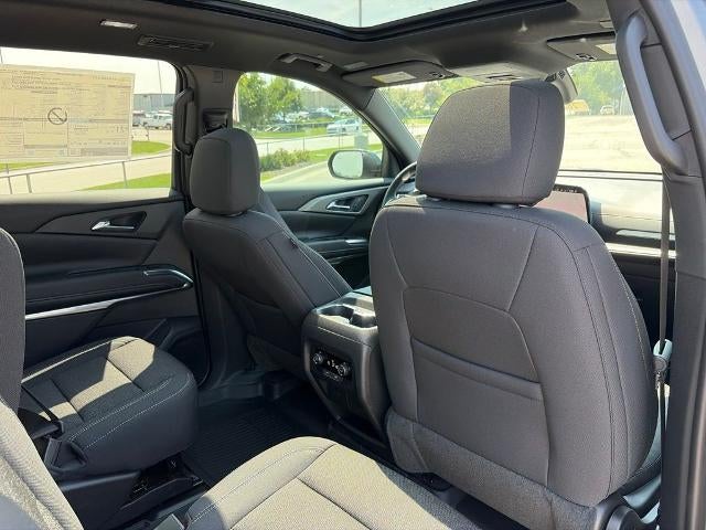 2027 Chevrolet Traverse LT w/2LT
