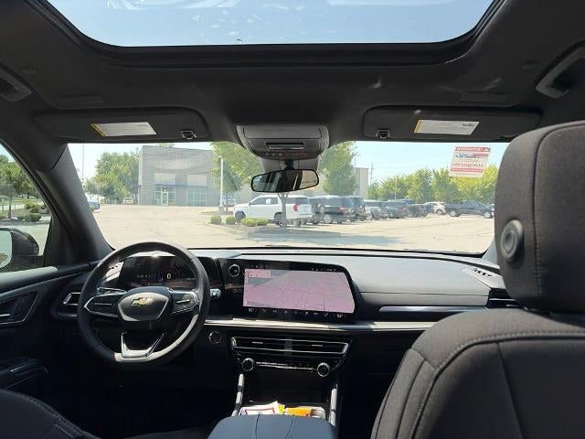 2027 Chevrolet Traverse LT w/2LT