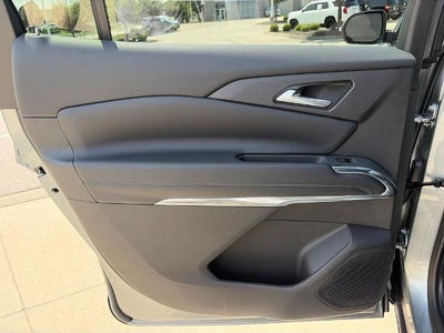 2027 Chevrolet Traverse LT w/2LT