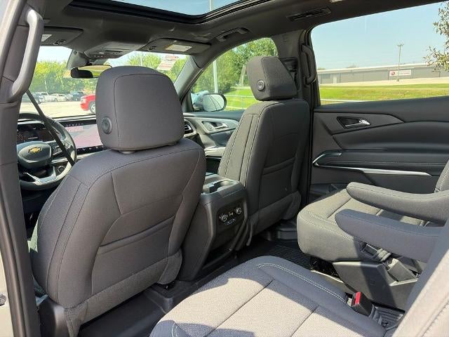 2027 Chevrolet Traverse LT w/2LT