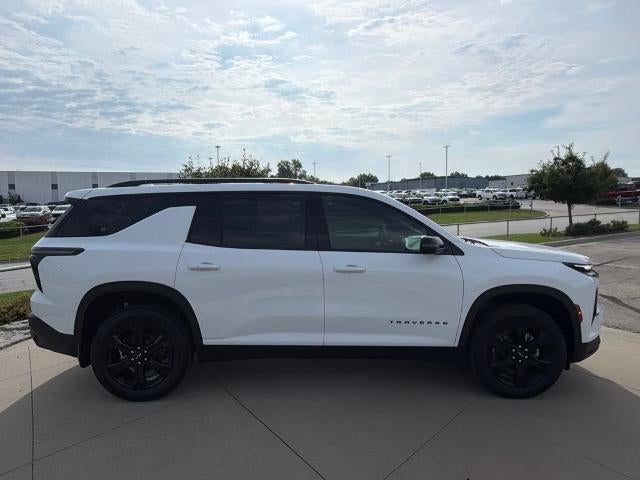2027 Chevrolet Traverse LT w/2LT