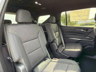 2027 Chevrolet Traverse LT w/2LT