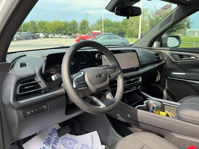 2027 Chevrolet Traverse LT w/2LT