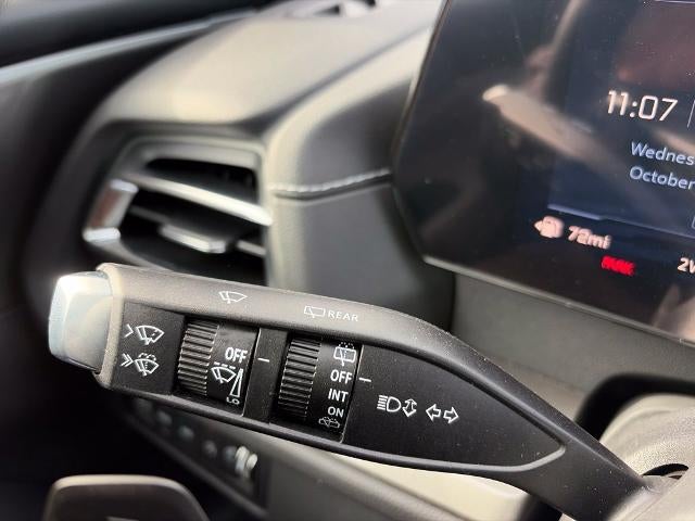 2027 Chevrolet Traverse LT w/2LT