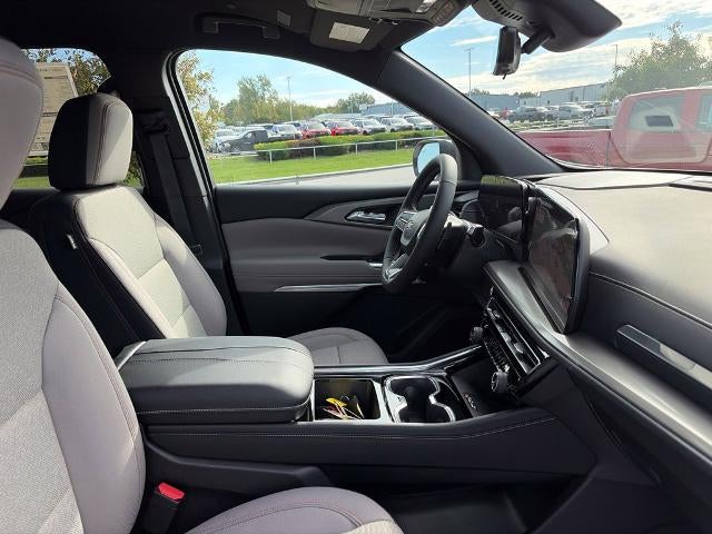 2027 Chevrolet Traverse LT w/2LT