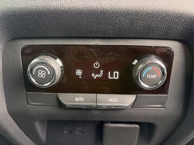 2027 Chevrolet Traverse LT w/2LT