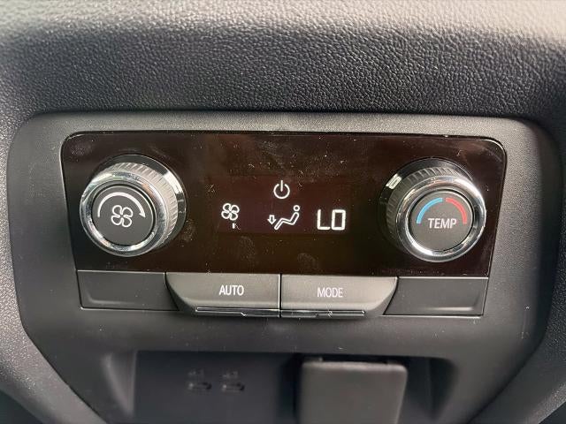 2027 Chevrolet Traverse LT w/2LT