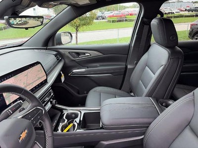 2027 Chevrolet Traverse LT w/2LT