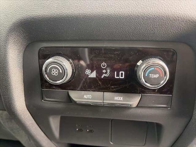 2026 Chevrolet Traverse LT w/2LT