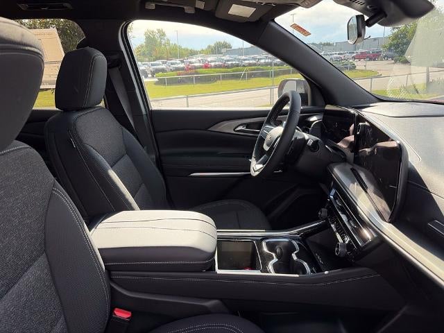 2027 Chevrolet Traverse LT w/2LT