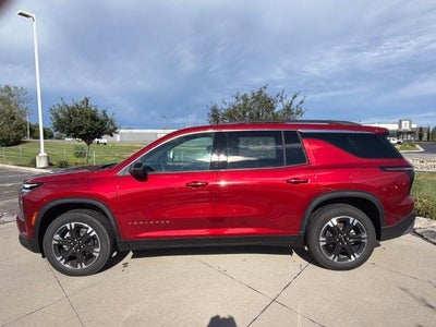 2027 Chevrolet Traverse LT w/2LT
